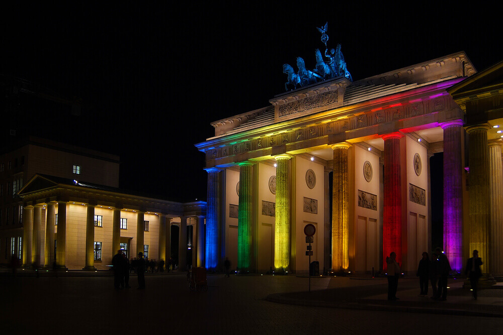 CSD-Berlin-Gay-Yachting-Brandenburger-Tor