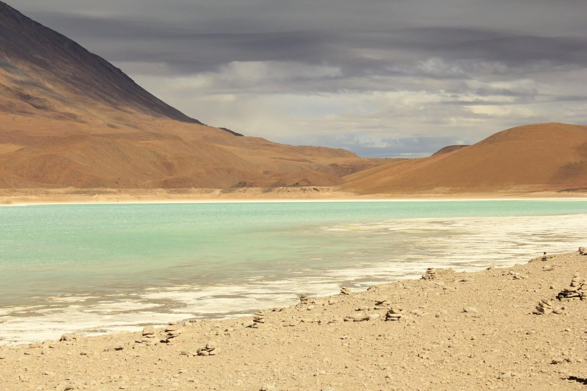 gay-bolivien-chile-suedamerika-laguna-verde-urlaub-fuer-schwule-reisepezialist