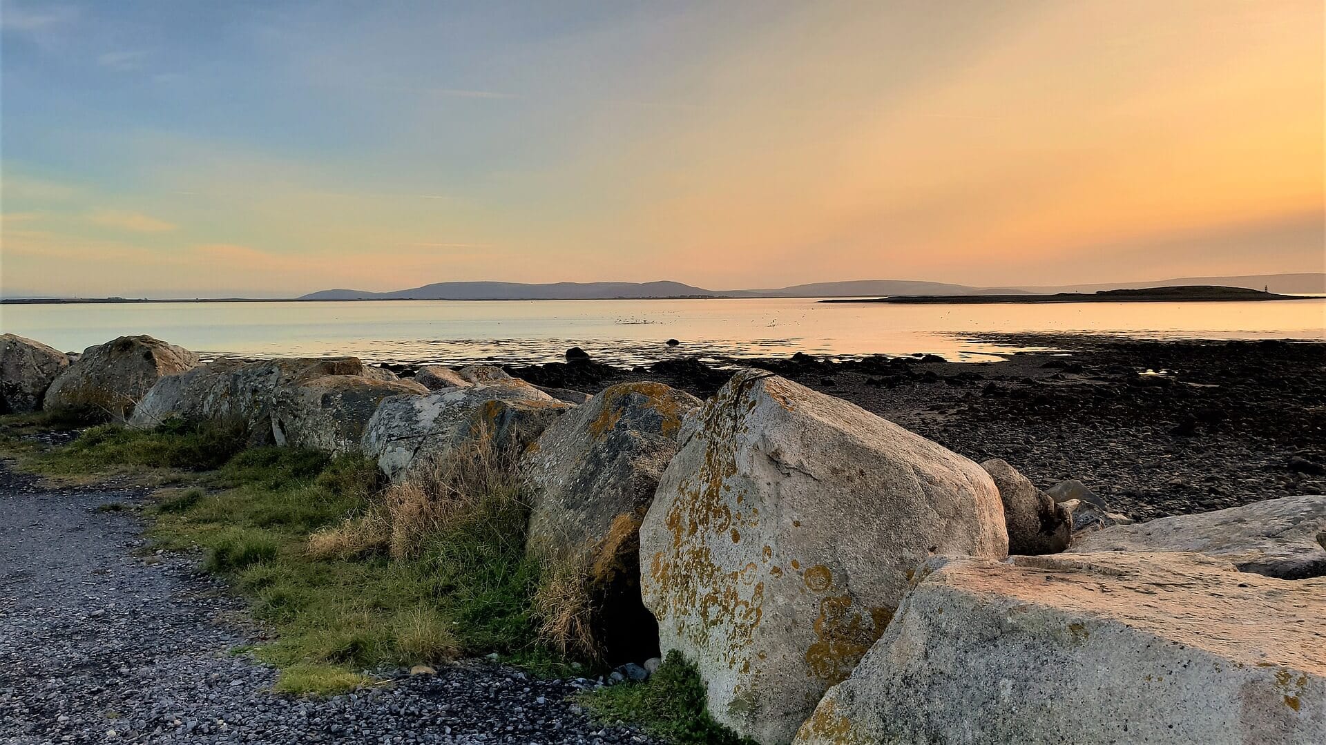 landschaften-gay-urlaub-irland-mietwagenrundreise-gay-reise-planen-naturreise-fuer-frauen-mietwagenrundreise-Connemara