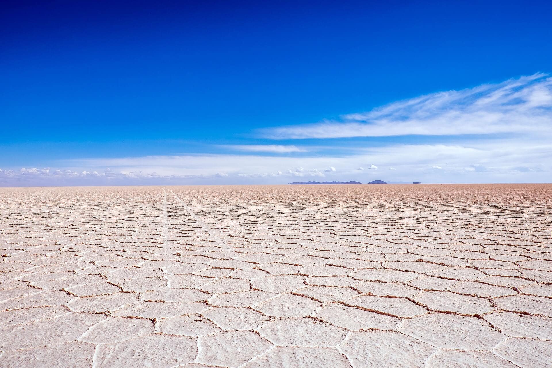 bolivien-reise-fuer-gays-salar-de-uyuni-suedamerika-schwul-unterwegs-urlaub