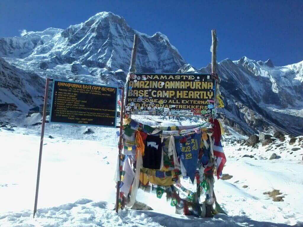 nepal-fuer-frauen-lesbisch-reisen-hiking-annapurna-planen-three-sisters