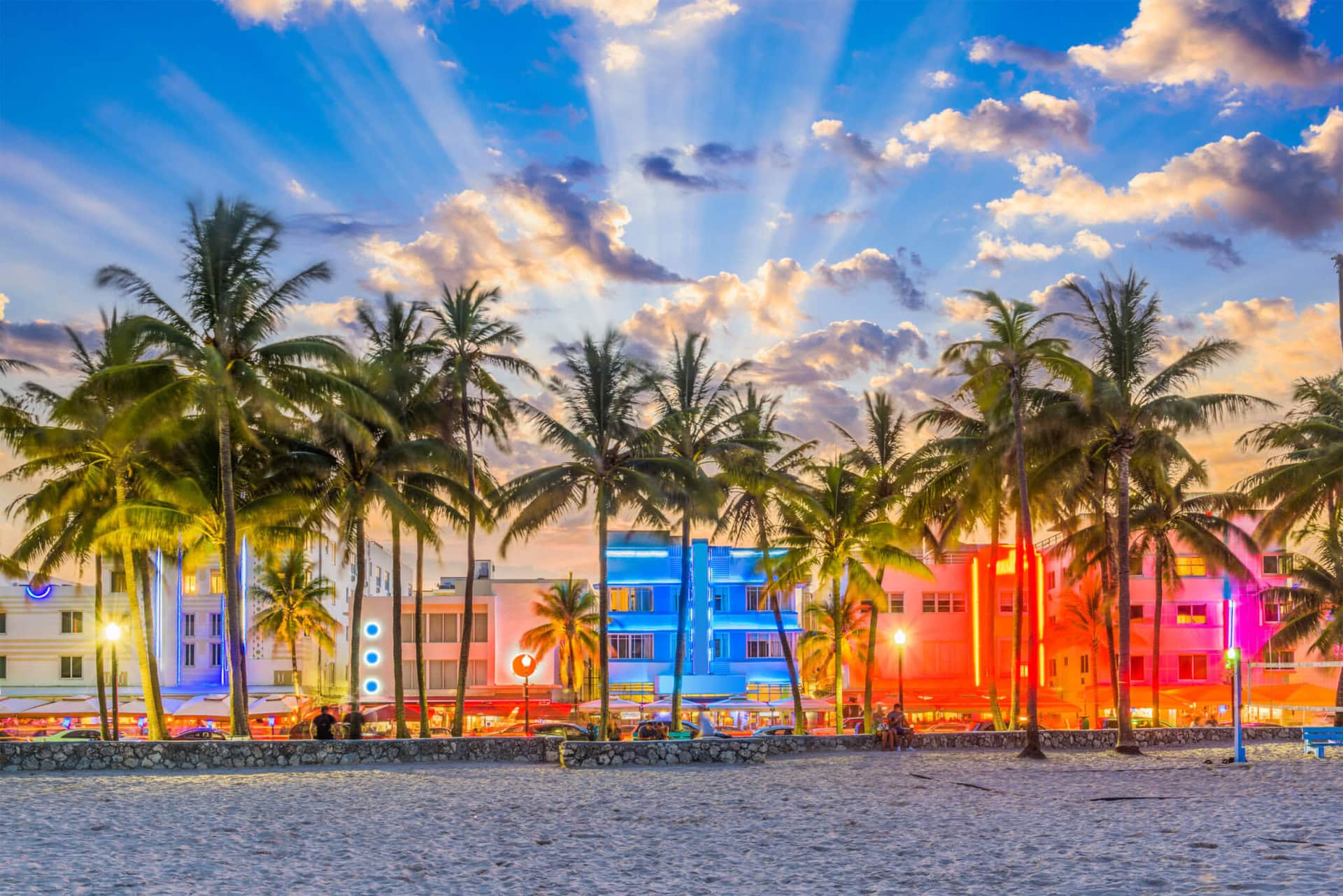 usa-miami-ocean-drive-florida-gay-lgbtqia-kreuzfahrt-cruise-explora-journeys