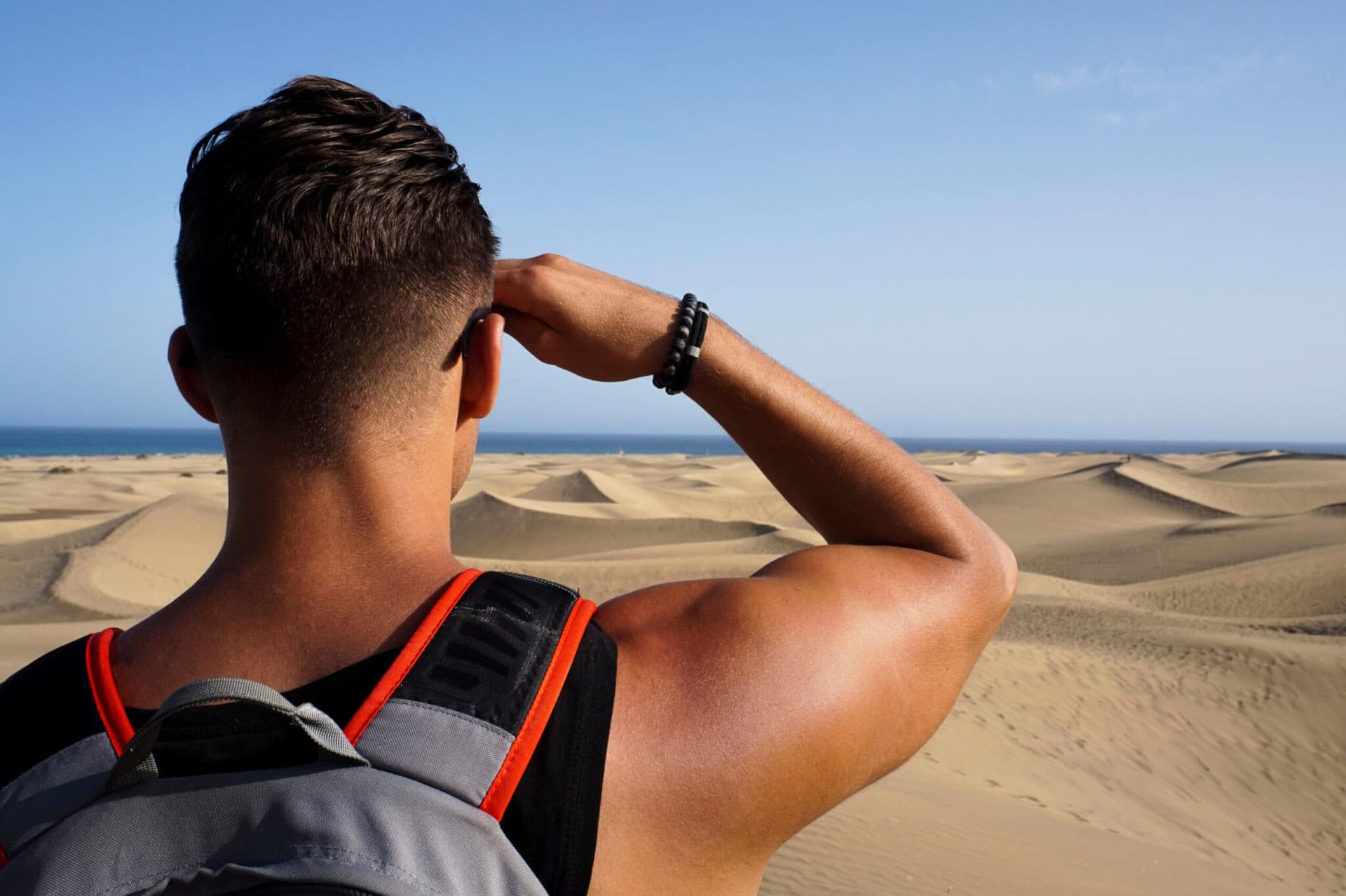 lgbtqi+-dunes-posing-gay-beach-gay-prides-maspalomas-gran-canaria-duenen-beach-strand-meer