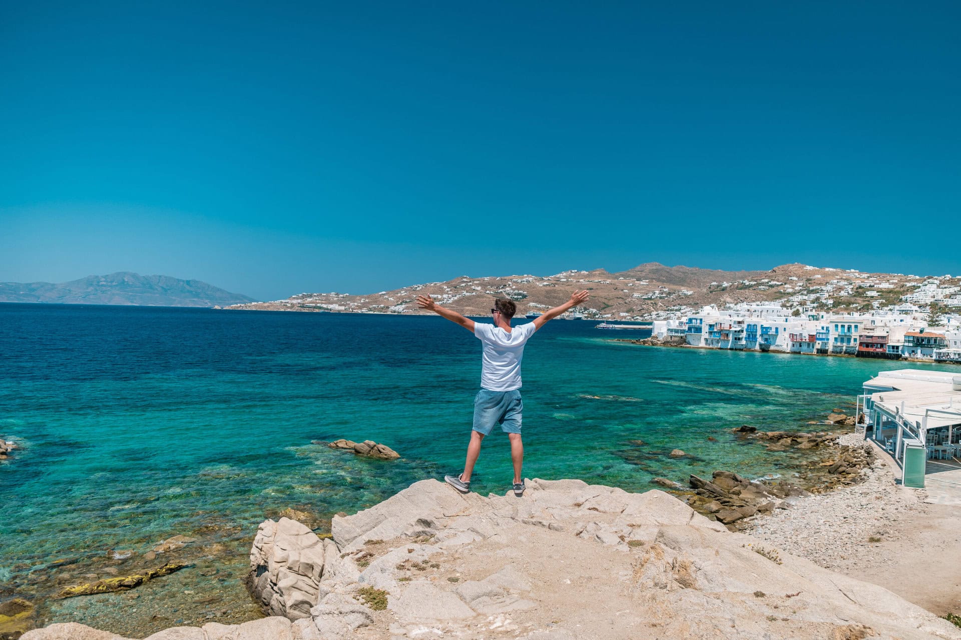 griechenland-famous-mykonos-town-windmills-greece-gay-urlaub-mykonos-klein-venedig-strand-meer-sonne-beach-insel