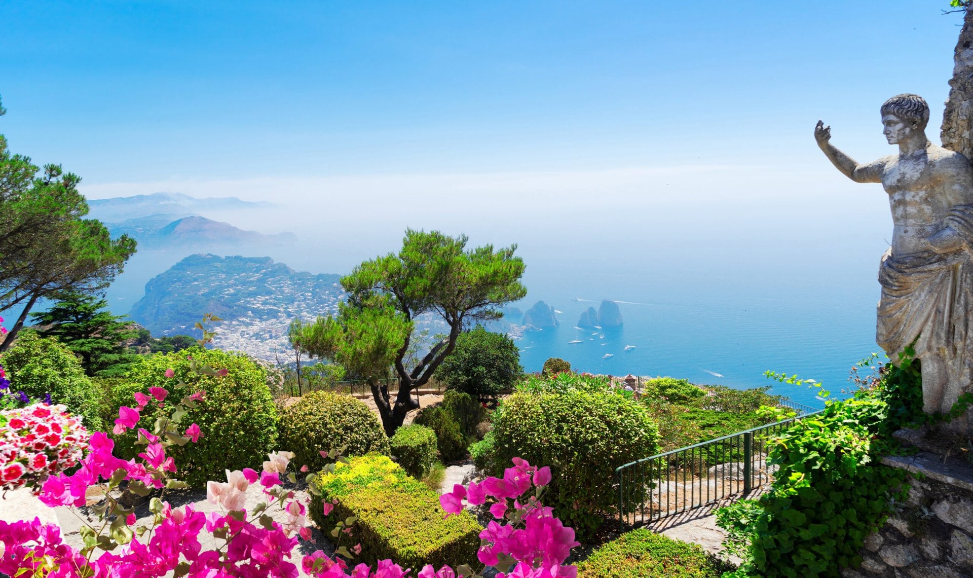 insel-mount-solaro-gay-reise-capri-lgbtqia-urlaub-italien-sonne-meer-wandern